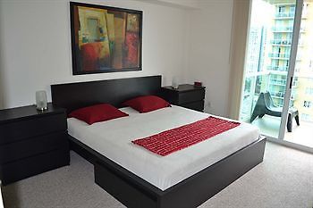 Hotel Intracoastal Yacht Club By Rainbow Sunny Isles Beach Zewnętrze zdjęcie